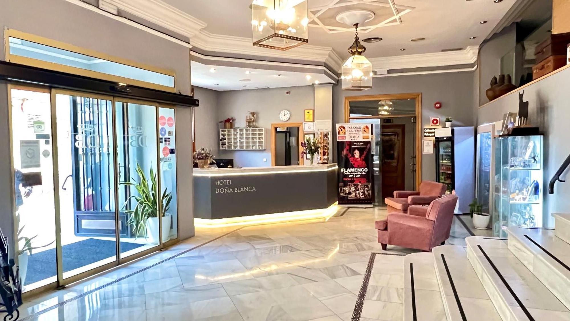 Hotel Dona Blanca เฮเรซ เด ลาฟรอนเตรา ภายนอก รูปภาพ
